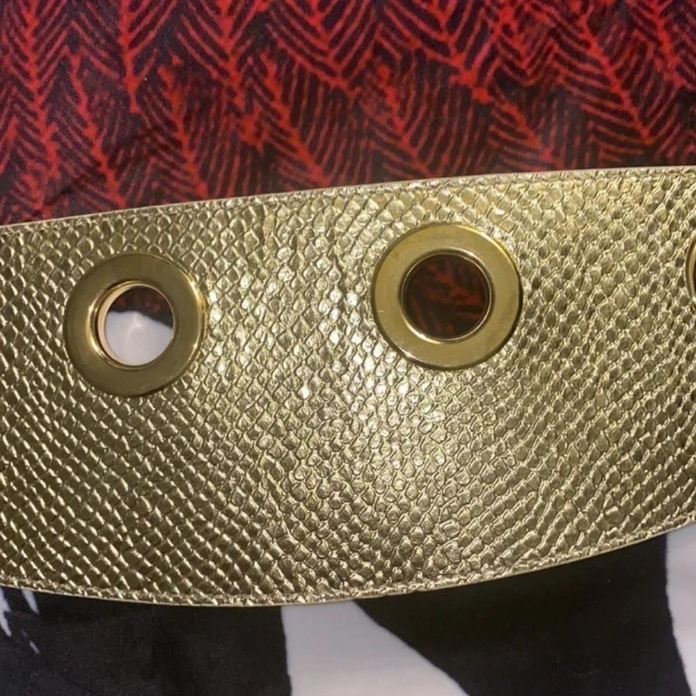 Roberto Cavalli Class NWOT limited edition Gold Belt fancy wide gold exclusive S